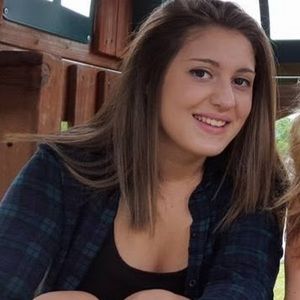 Meet your Posher, Daphne